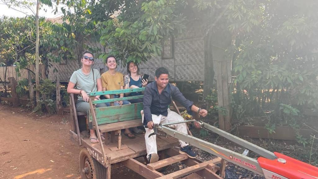 Somphone Homestay Breakfast And Dinner Included Muang Thateng Екстериор снимка